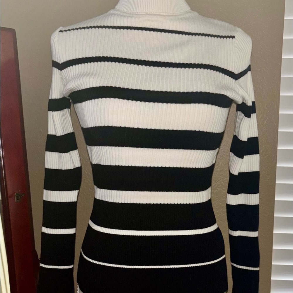 Striped Black and White Women's Sweater